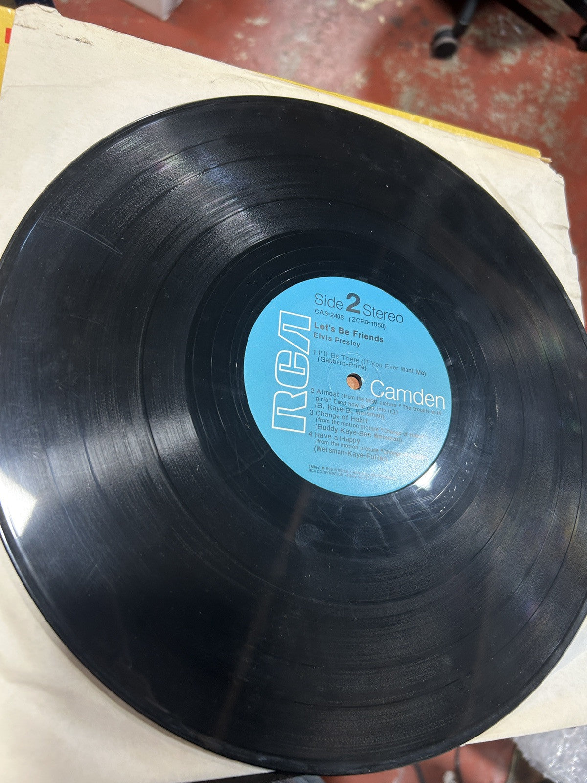 ELVIS PRESLEY CAS-2408 LET’S BE FRIENDS RARE RIGID VINYL CAMDEN ORIG vg