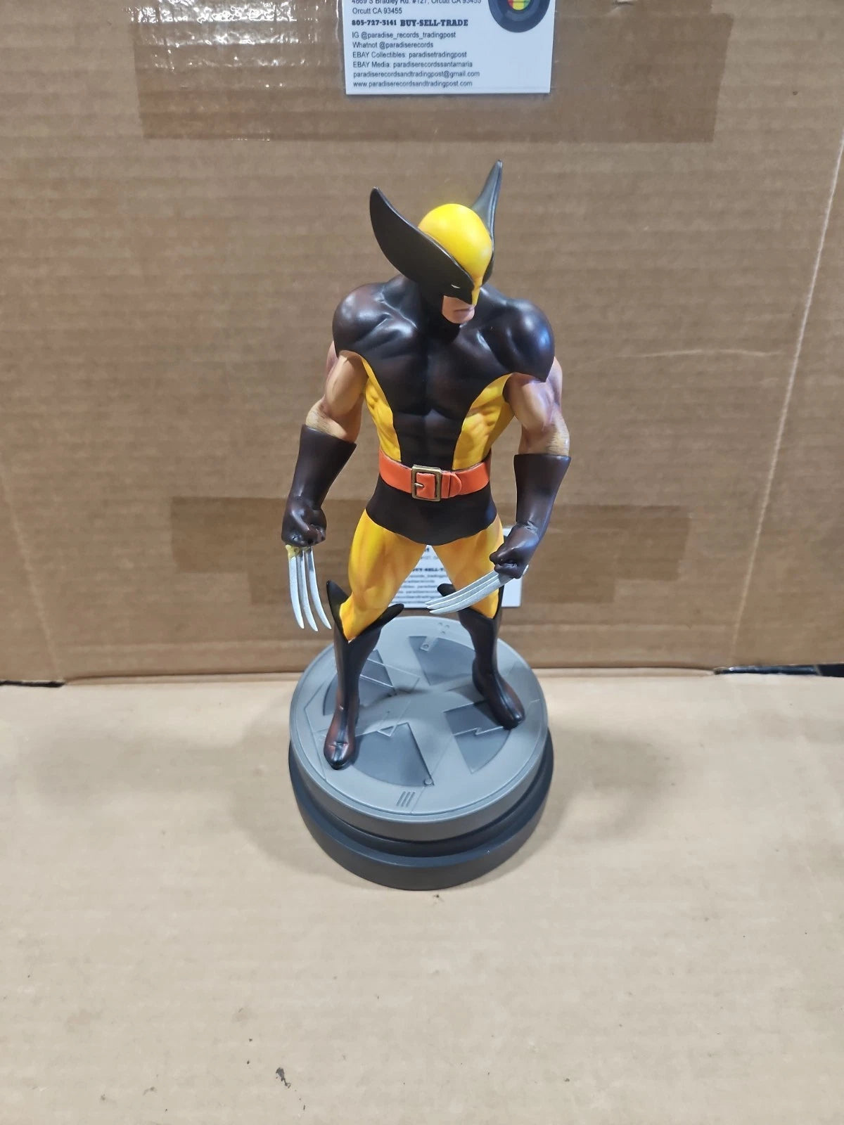 WOLVERINE Bowen Brown Museum Statue 12" X-Men 338/1500