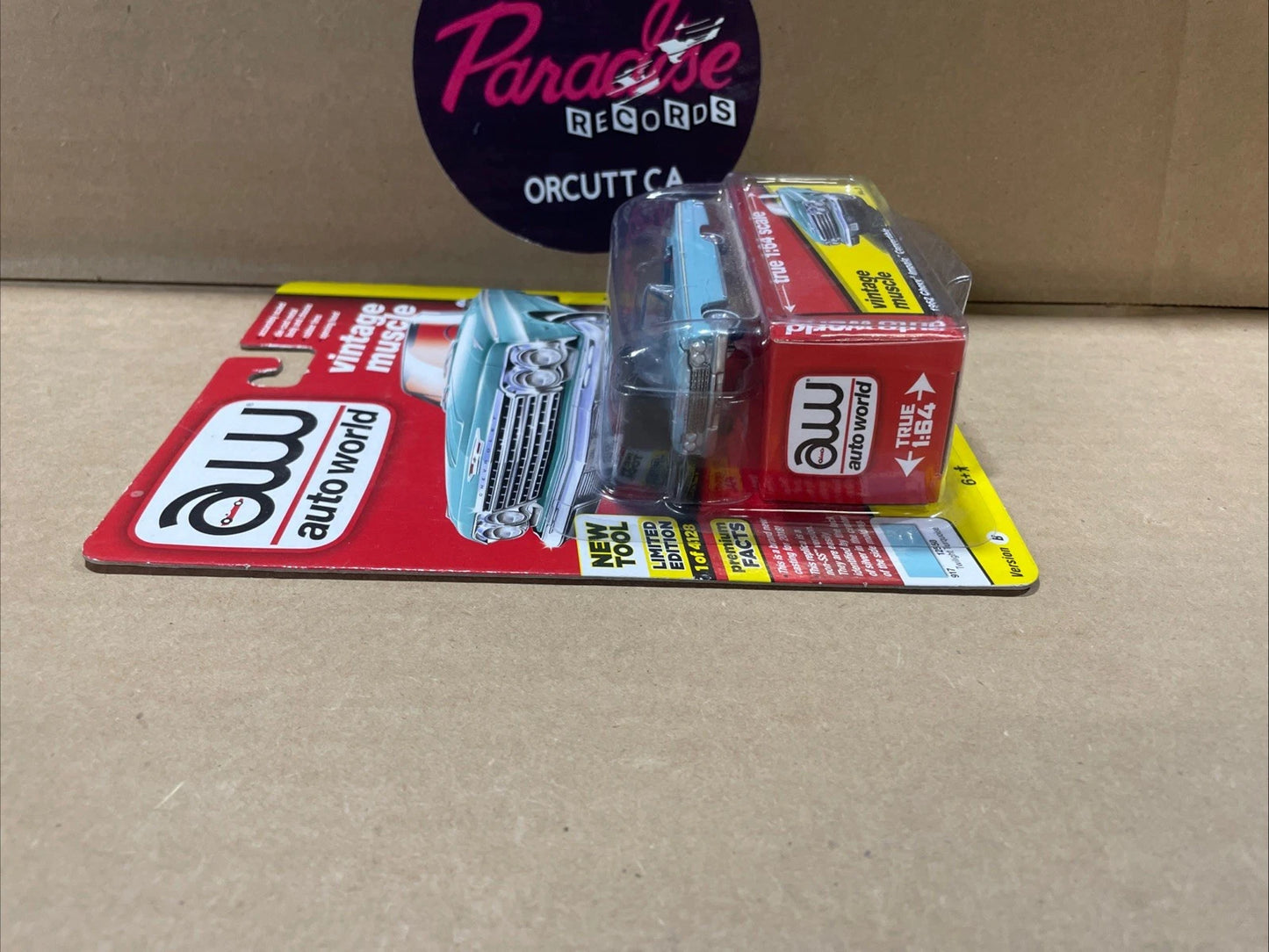 AUTO WORLD: "1962 Vintage Chevy Impala Convertible" 1:64 NIP- 2018
