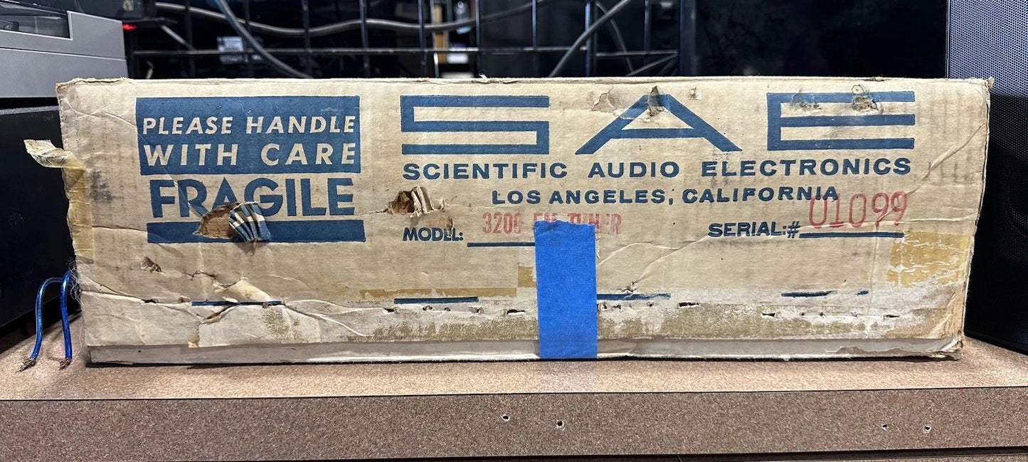 NICE! RARE SAE 3200 FM STEREO ANALOG DIGITAL TUNER PERFECTLY TESTED .