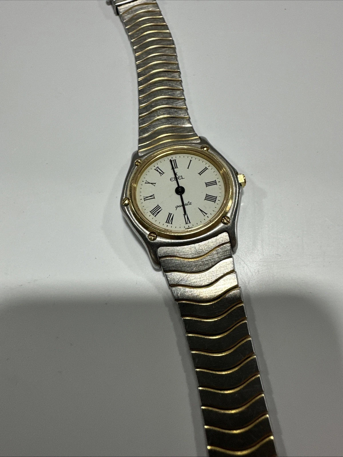 EBEL Classic Sport Wave Quartz Women's 18k Gold Watch w/ New Battery 181908