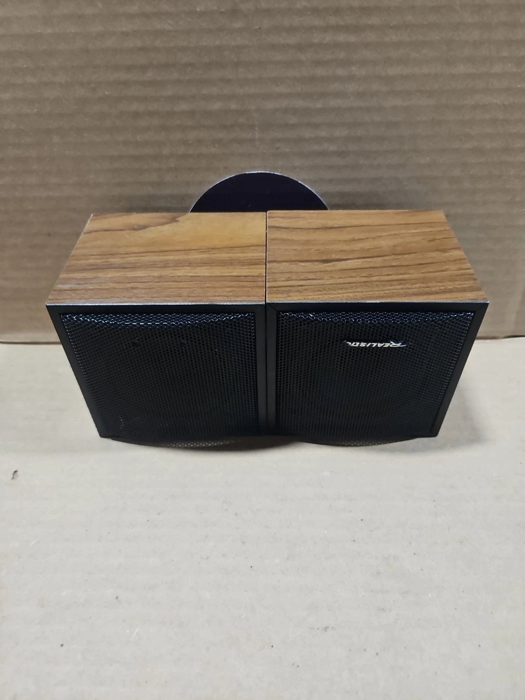 REALISTIC MINIMUS 0.3 Cat. 40-1250 Shelf Speakers 7 Watts Set of 2