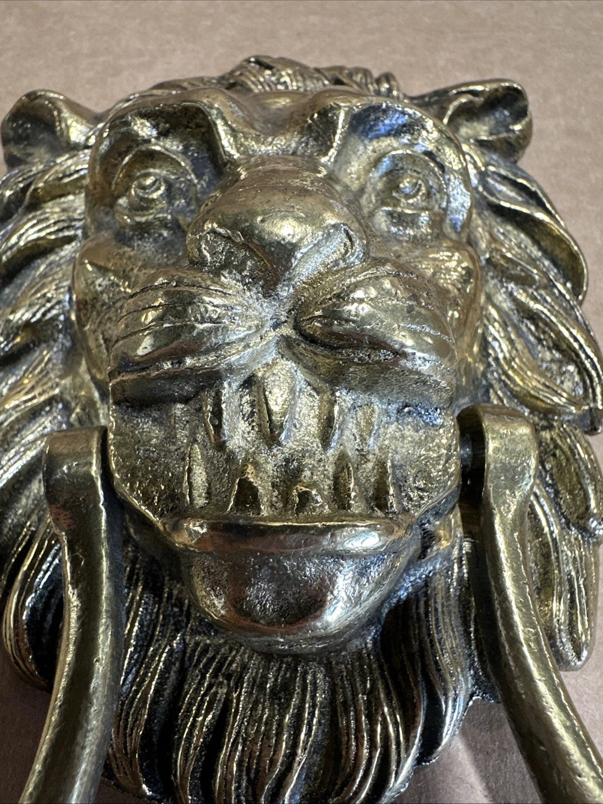 Vtg DOOR KNOCKER CAST SOLID BRASS REGAL LION'S HEAD