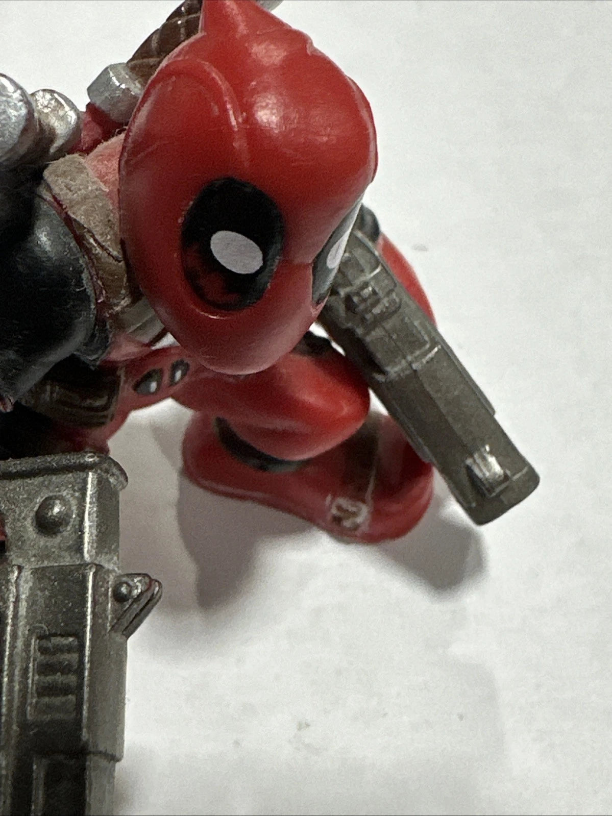 Marvel Super Hero Squad Deadpool Figure Dual Pistols Hasbro - Rare