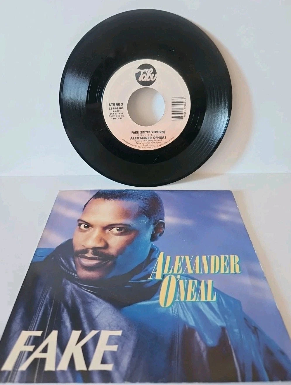 Alexander O’Neal Fake/A Broken Heart Can Mend ZS4-07100 45 RPM W Original Sleeve