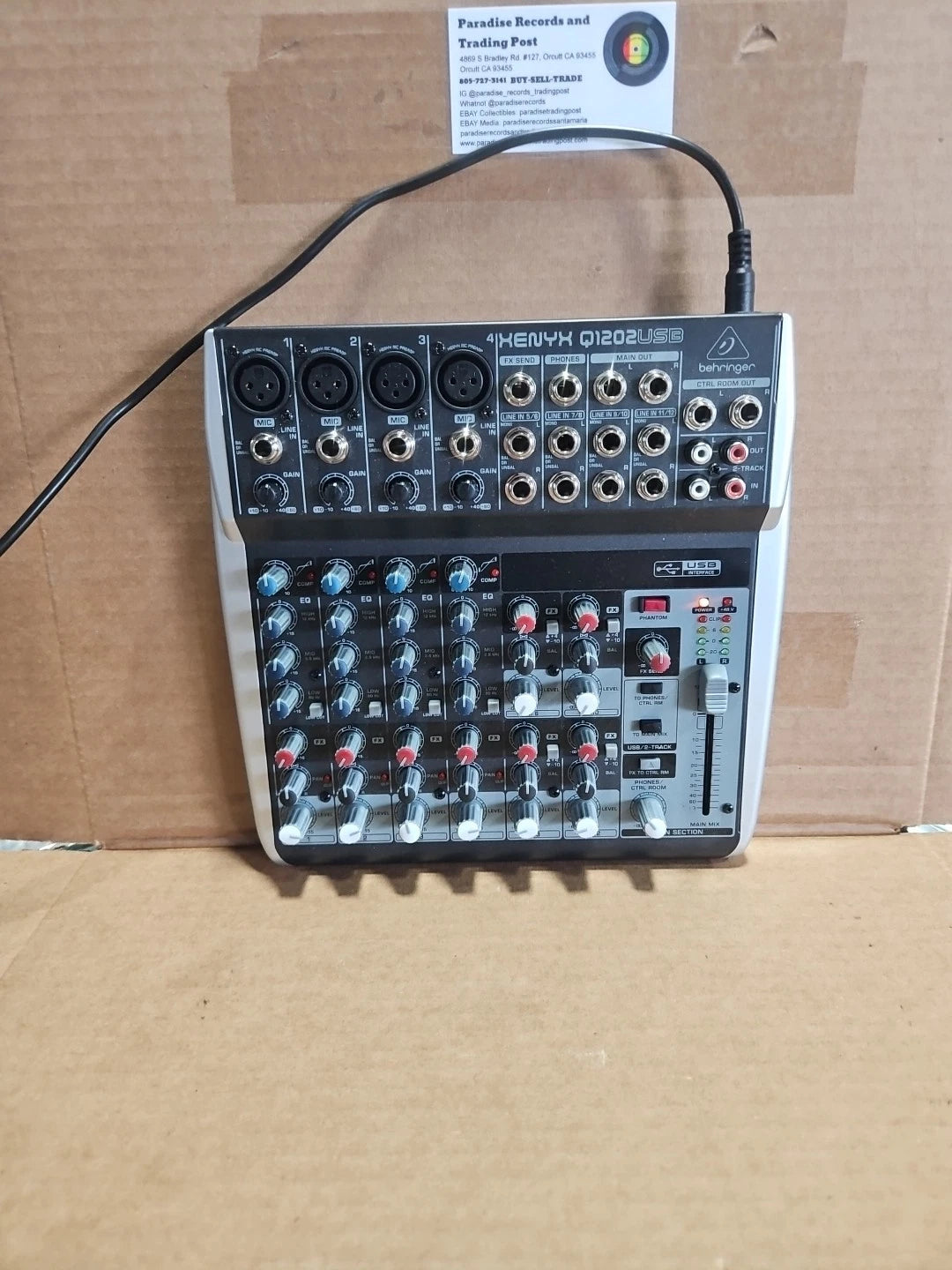Behringer Xenyx Q1202USB 12-Input Mixer with Power Adapter No Box