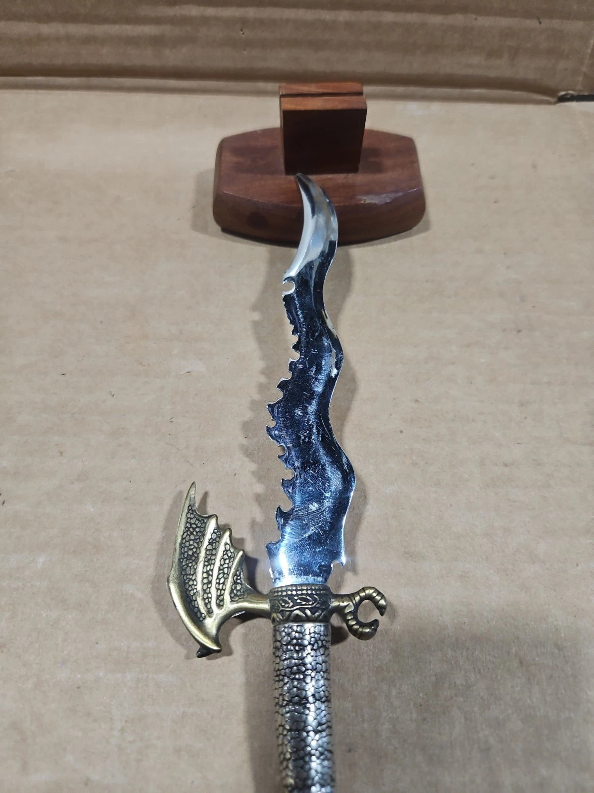 Dragon Double Bladed Dagger/Knife/Sword For Display