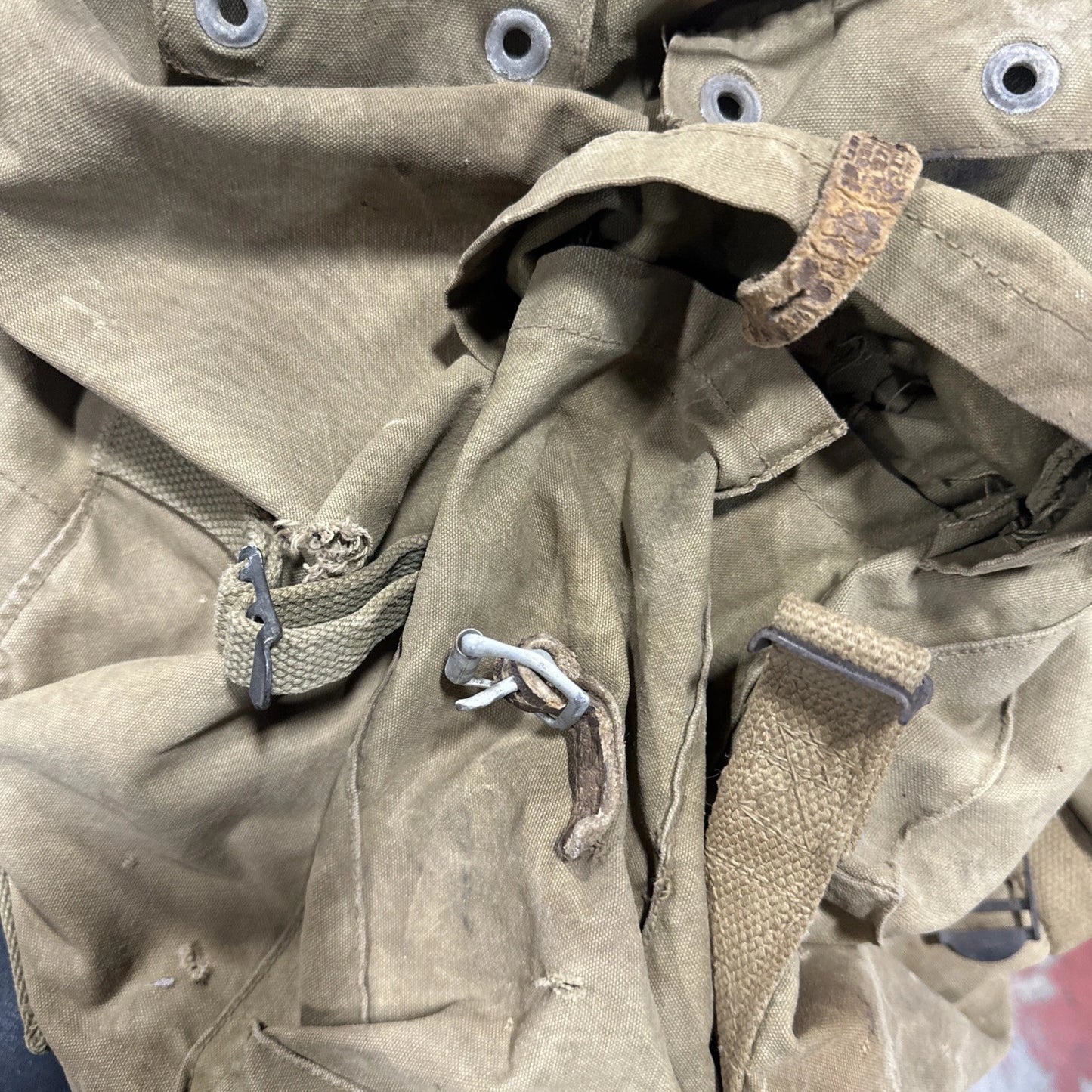 1943 WWII US Army Military Mountain Backpack w/ Metal Frame