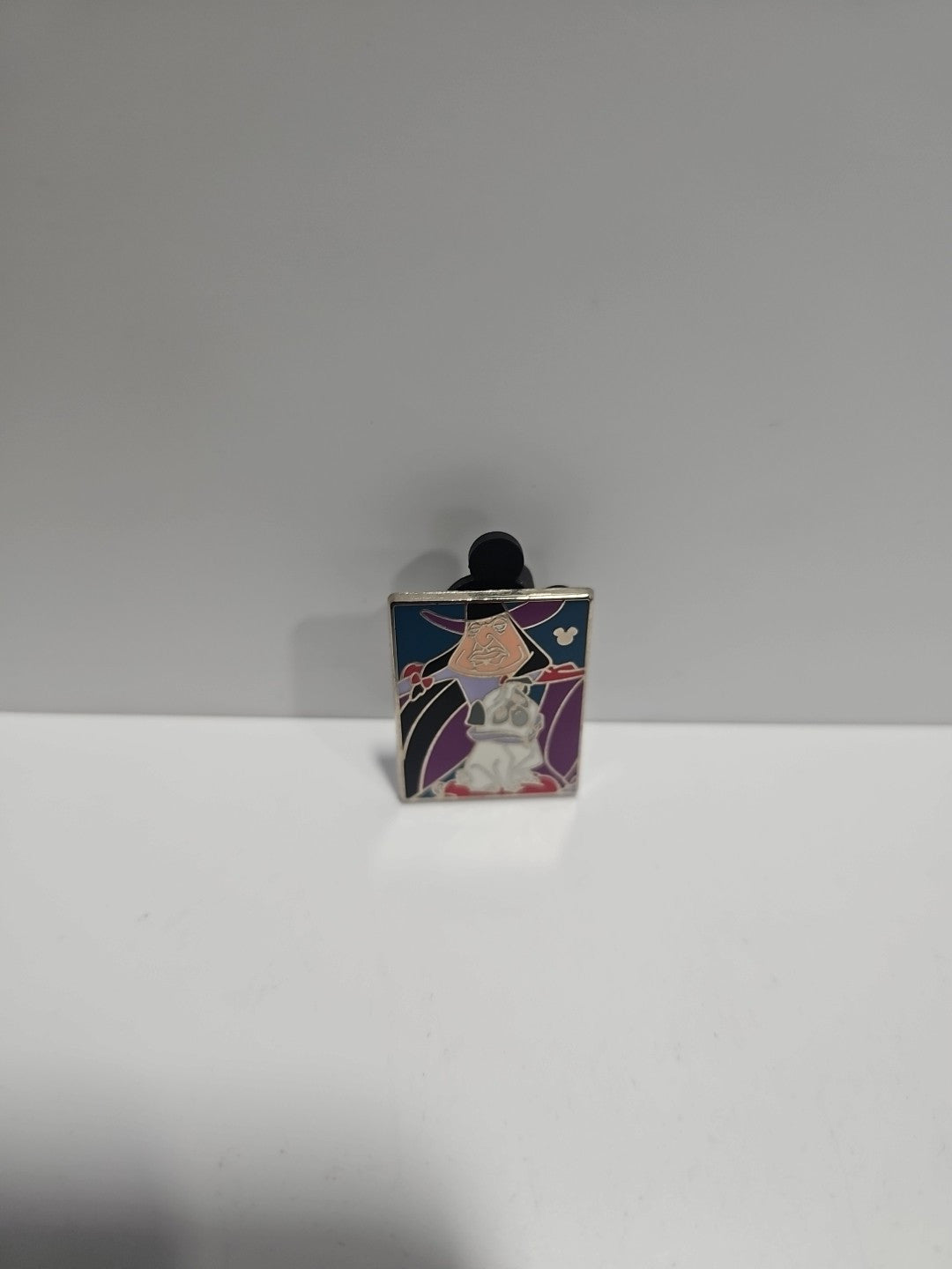 Disney Pocahontas John Ratcliffe Percy Pin Badge
