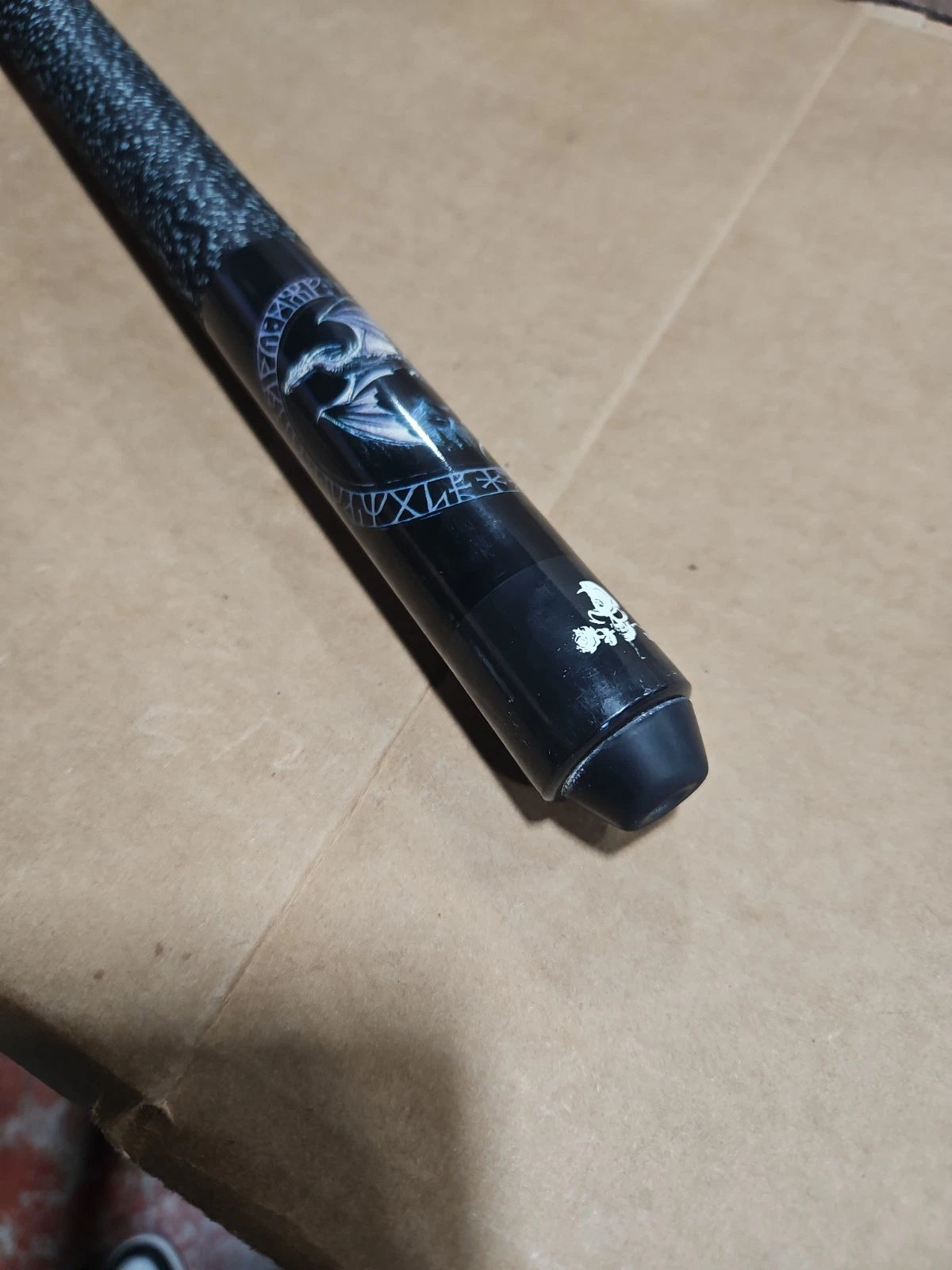 Players Pool Cue With Bag Dragon Theme