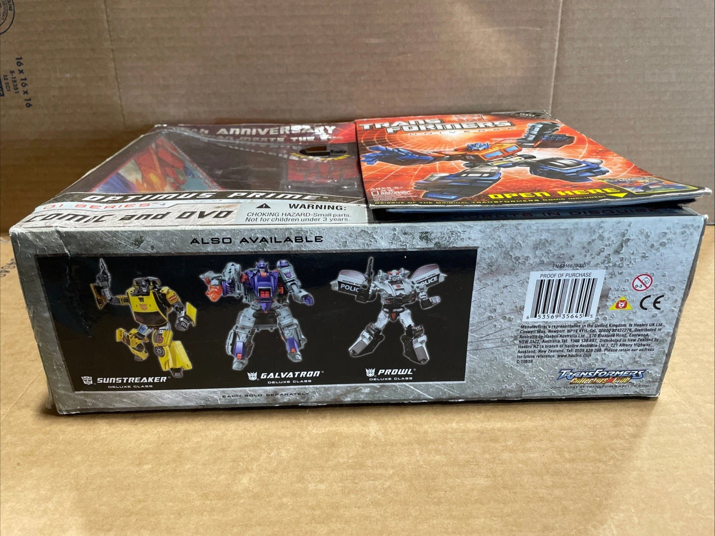 Hasbro Transformers Universe: 25th Anniversary Optimus Prime Box has Wear