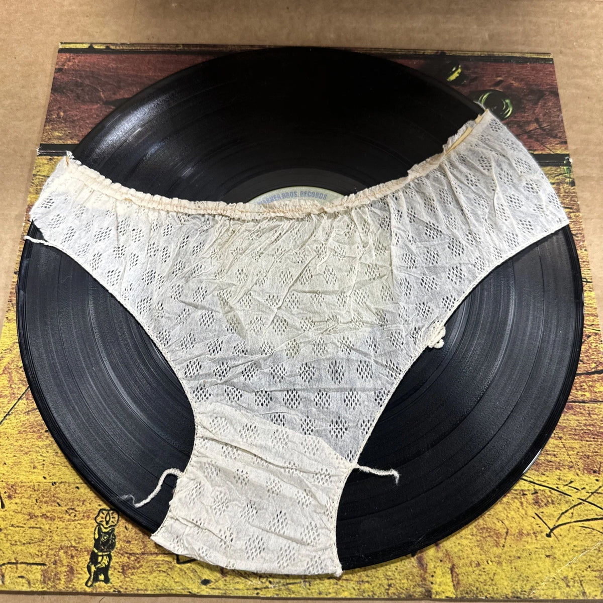 Alice Cooper School's Out LP BS 2623 Original Panties Insert VG+/VG+