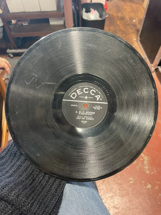 78rpm BILL HALEY and his COMETS Shake Rattle And Roll 29204 CANADA plays EX