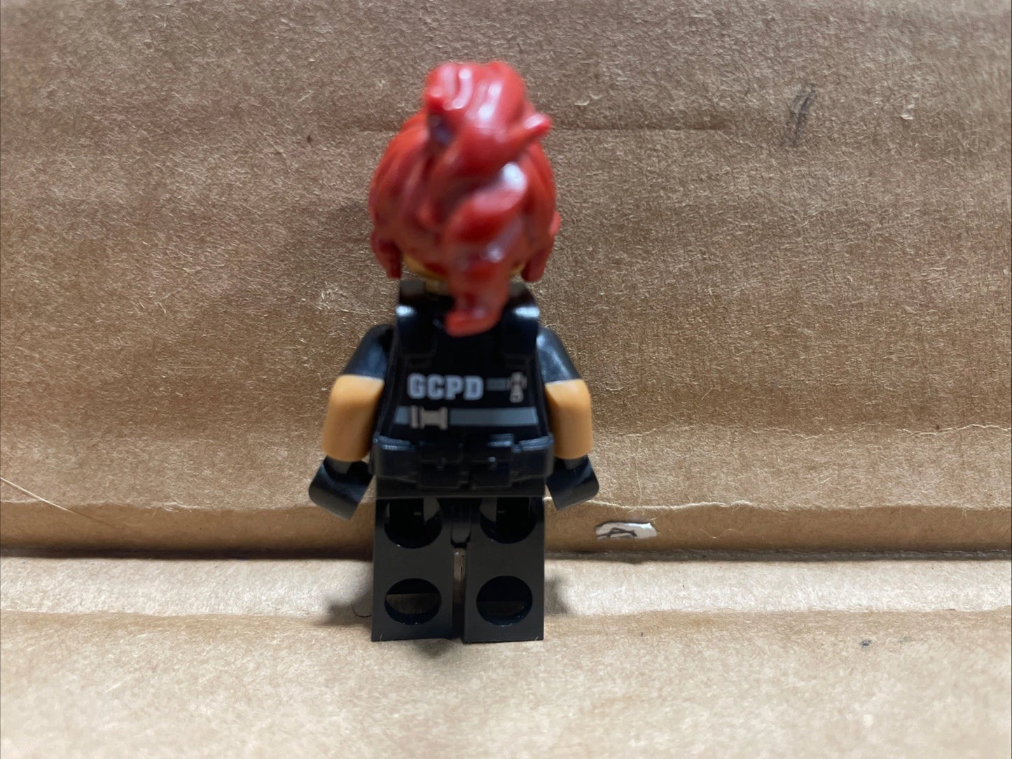 Lego DC Super Heroes Barbara Gordon SWAT Vest Minifigure 70908