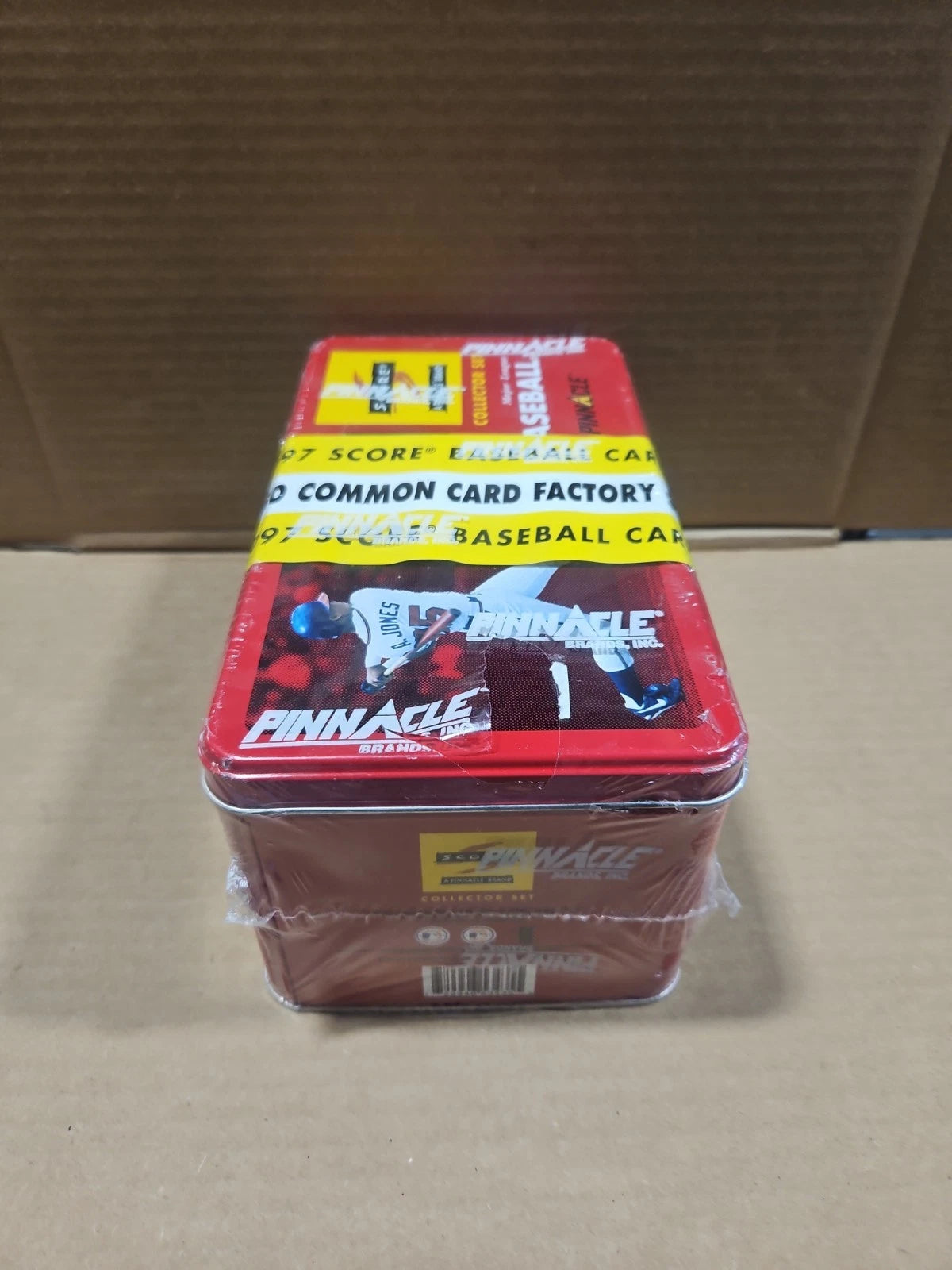 1997 Pinnacle Score 550 Card Factory Sealed Common Collector's Set Tin