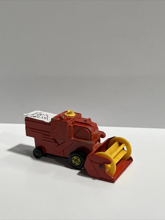 VINTAGE MATCHBOX NO. 51 COMBINE HARVESTER, SUPERFAST VERSION, 1977 yellow wheels