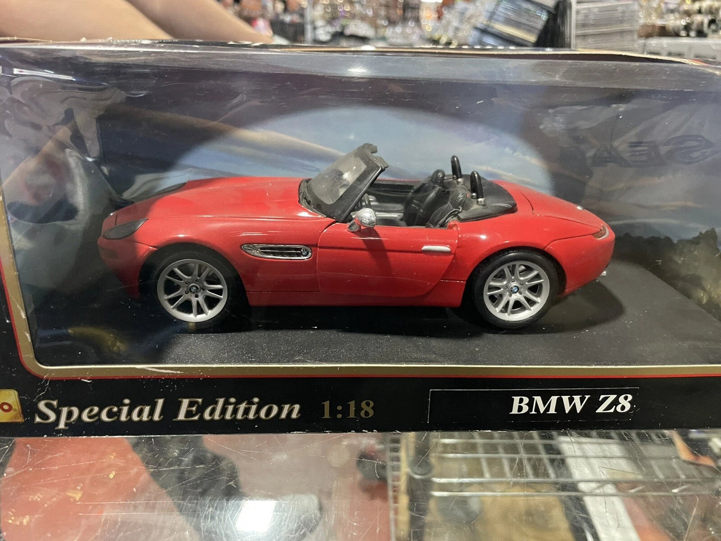 MAISTO SPECIAL EDITION 1:18 BMW Z8 NEW IN BOX