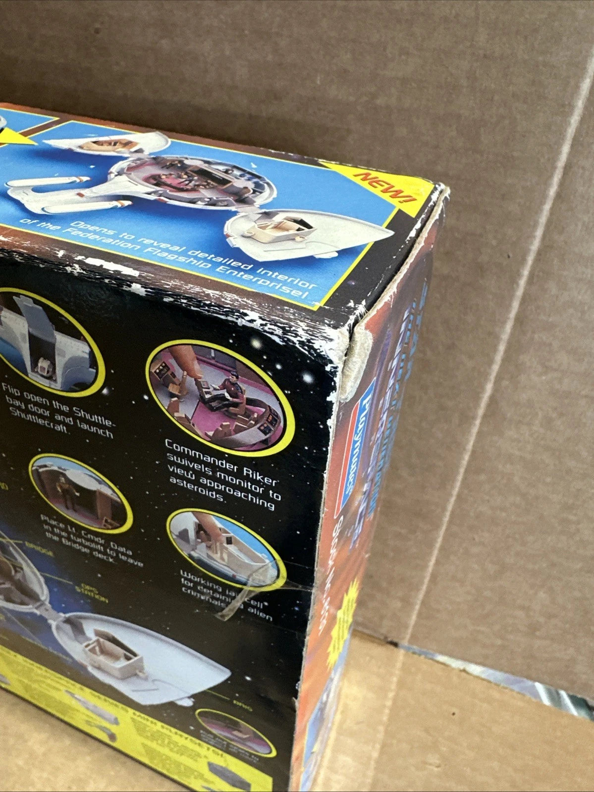 Playmates Star Trek Next Generation Innerspace USS Enterprise Mini Playset NIB