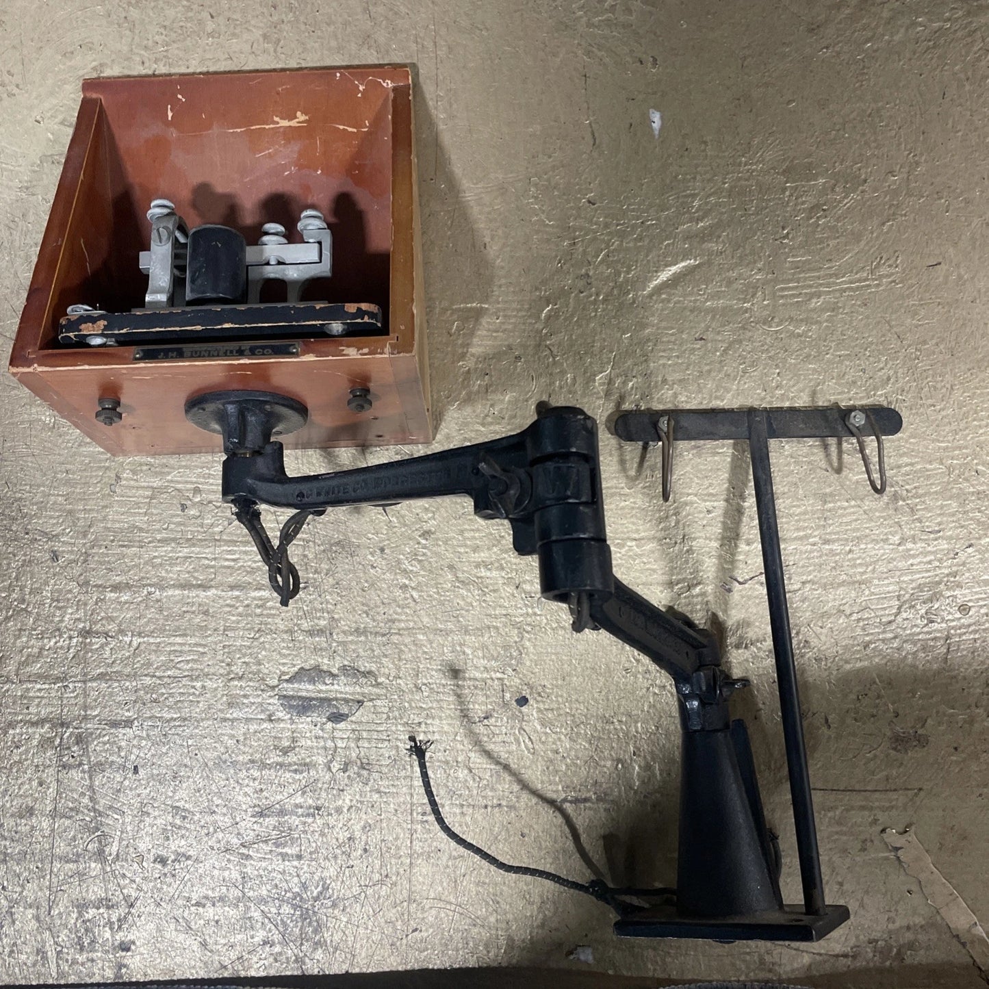 ANTIQUE c.1911 RAILROAD WESTERN UNION TELEGRAPH STATION UNTESTED NO STAND