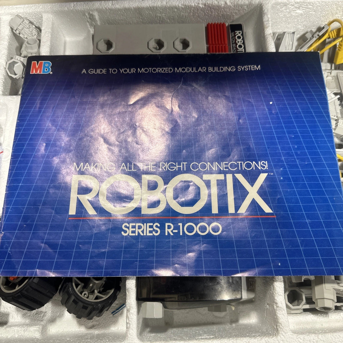 1985 Robotix R-1000 by Milton Bradley Used Untested Set