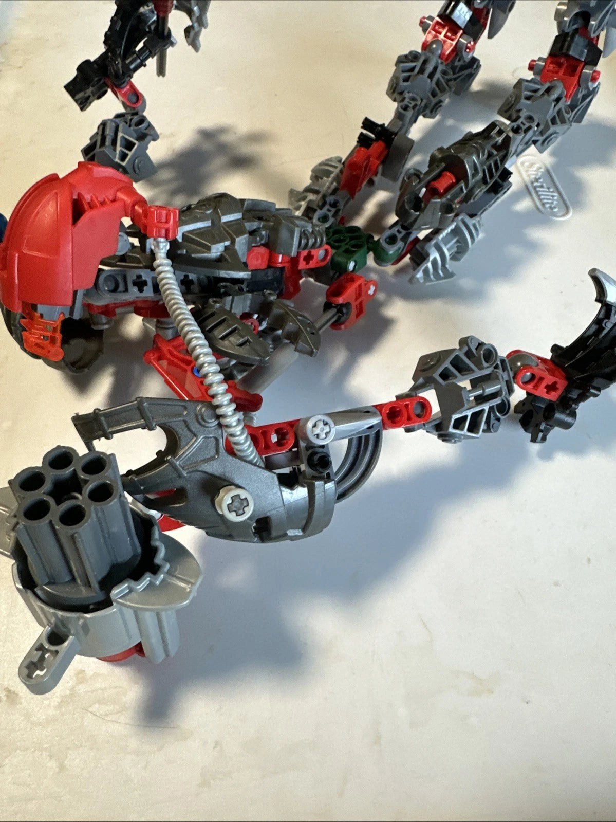 Lego Bionicle Maxilos and Spinax (8924) 96% Complete w/ Instructions