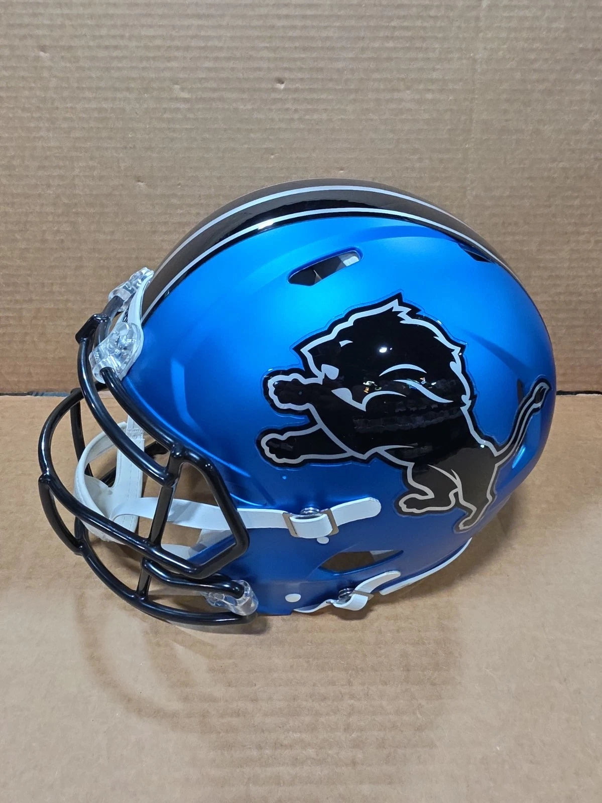 AMON-RA ST BROWN SIGNED DETROIT LIONS RAVE AUTHENTIC SPEED HELMET BECKETT