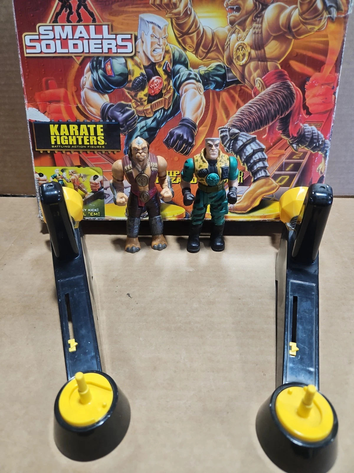 Rare Small Soldiers Karate Fighters Chip Hazard Vs Archer Pre-Owned