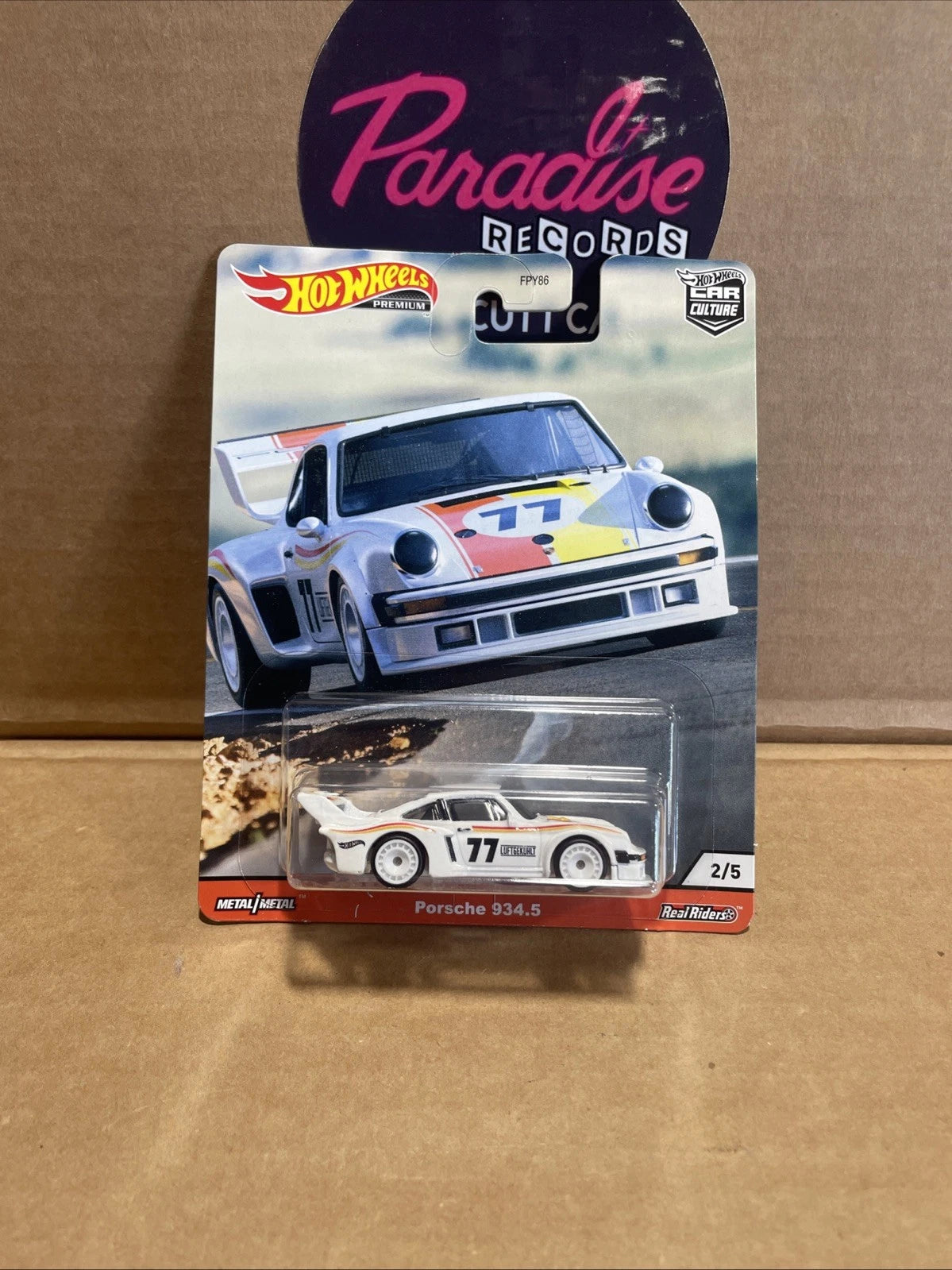 Hot Wheels Premium Thrill Climbers Porsche 934.5 2/5 Car Culture White