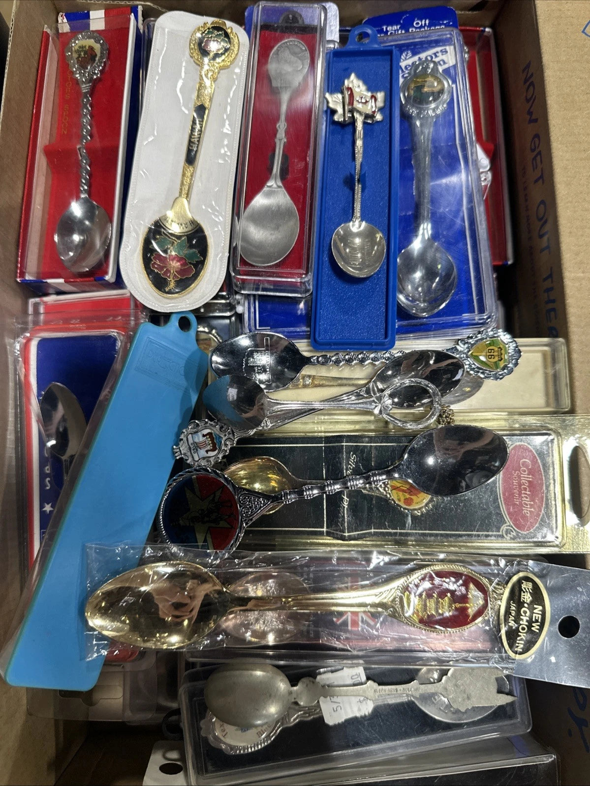77x SOUVENIR SPOONS FLATWARE SILVERPLATE LOT VINTAGE CRAFT REUSE REPURPOSE