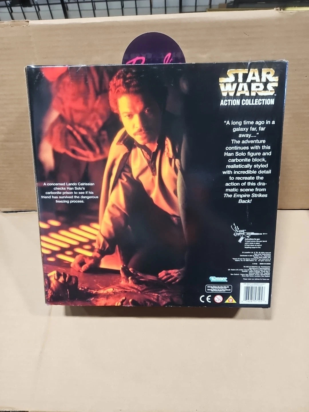 STAR WARS HAN SOLO AS PRISONER AND CARBONITE BLOCK WITH FROZEN HAN SOLO TWO PACK
