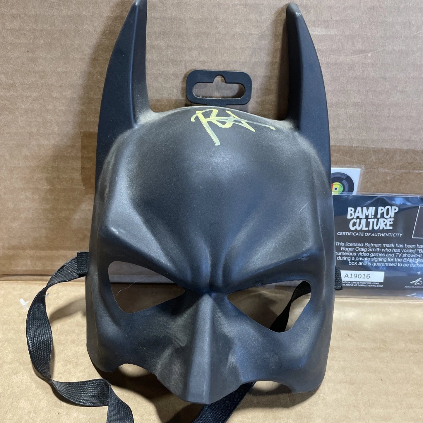 Bam Box Exclusive Batman (Roger Craig Smith) Signed Batman Mask With COA