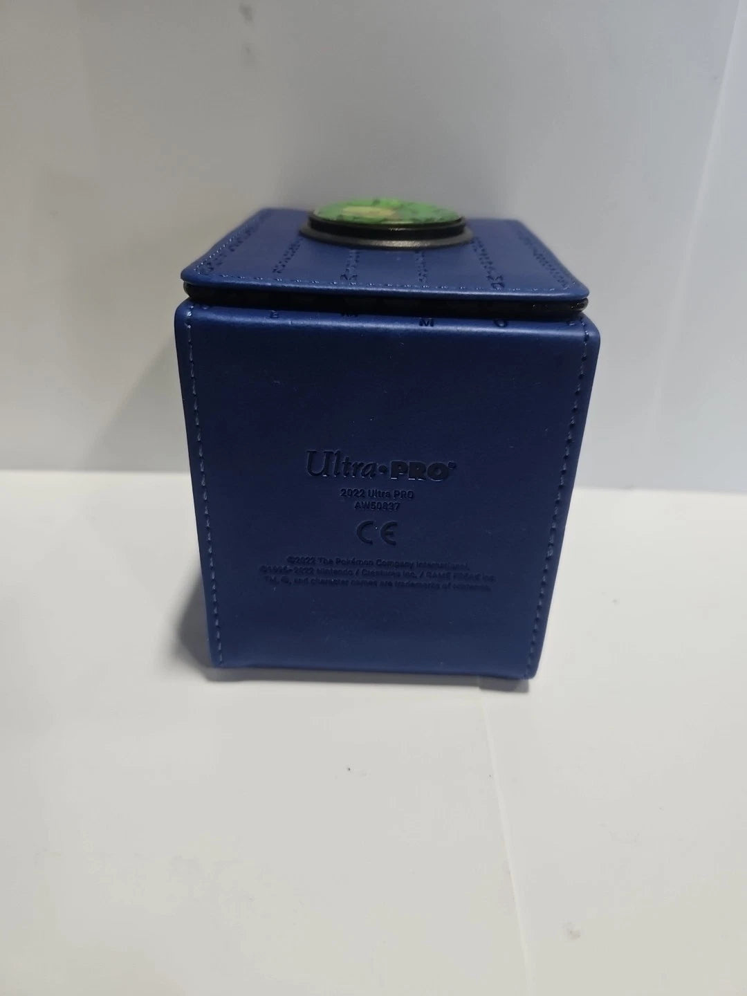 Ultra Pro Pokemon Sinnoh Alcove Click Deck box 100ct Trading Card Deckbox