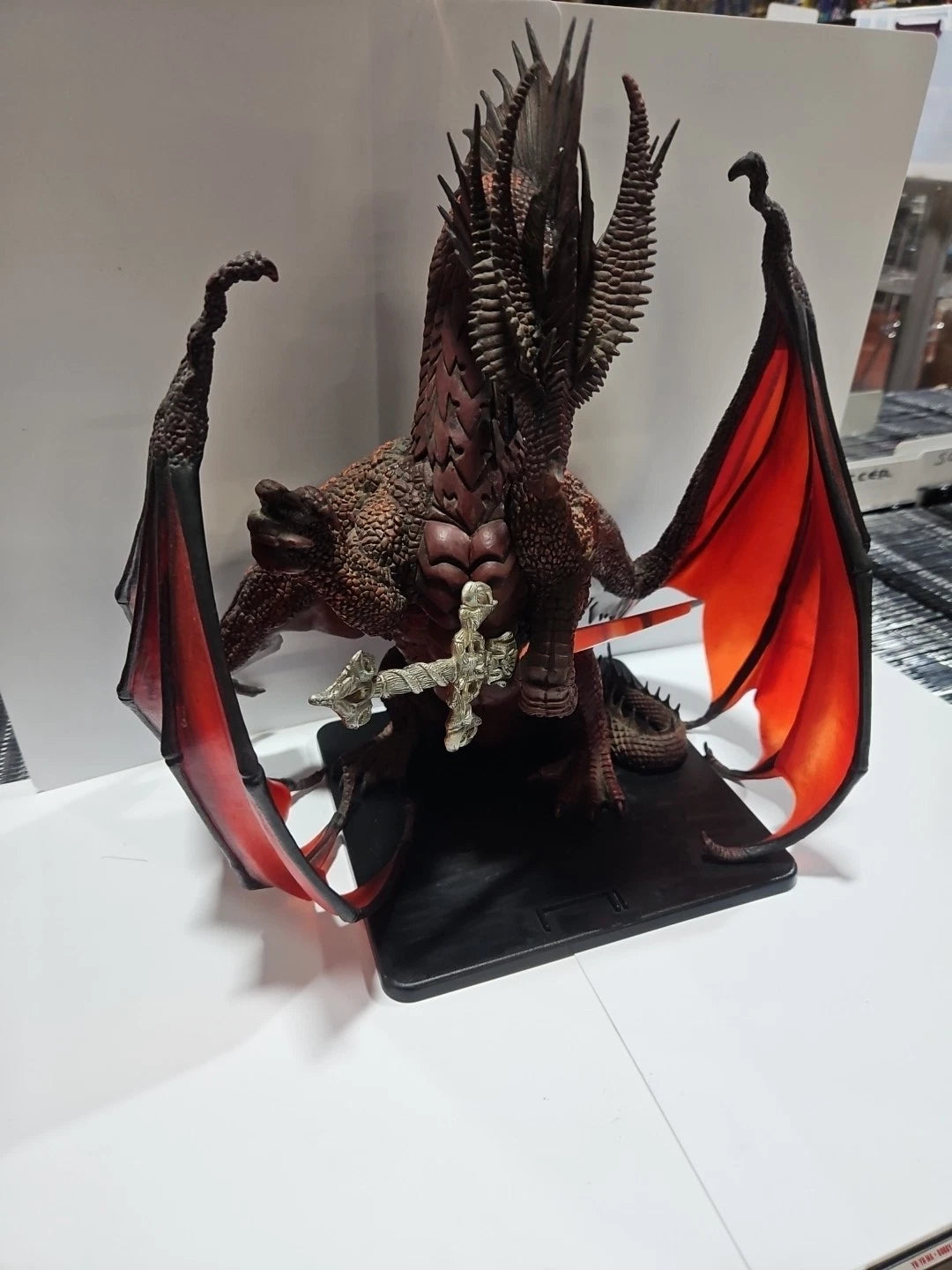 Dungeons & Dragons Icons Colossal Red Dragon Figure Limited Edition 2006 D&D