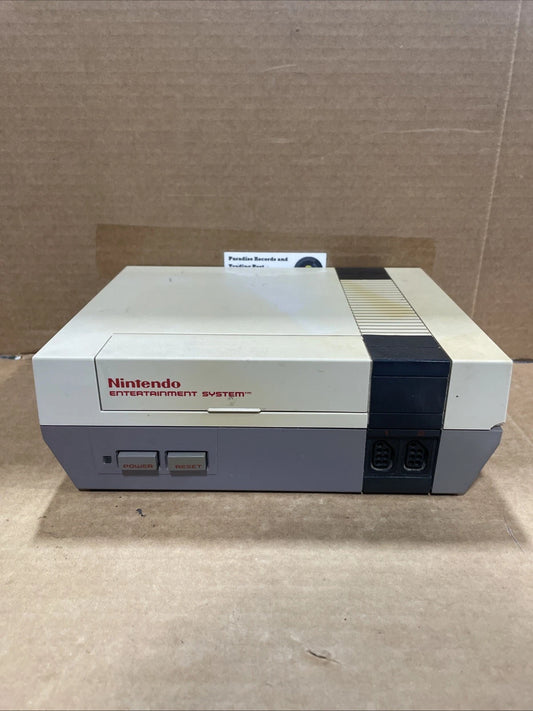 Nintendo NES-001 Console Only For Parts Or Repair Untested