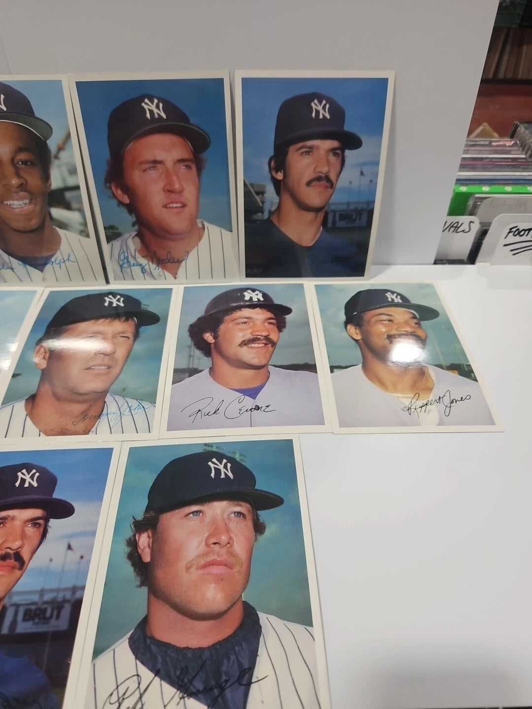 1981 TOPPS Super Home Team Collector's Cards New York Yankees Lot Of 15