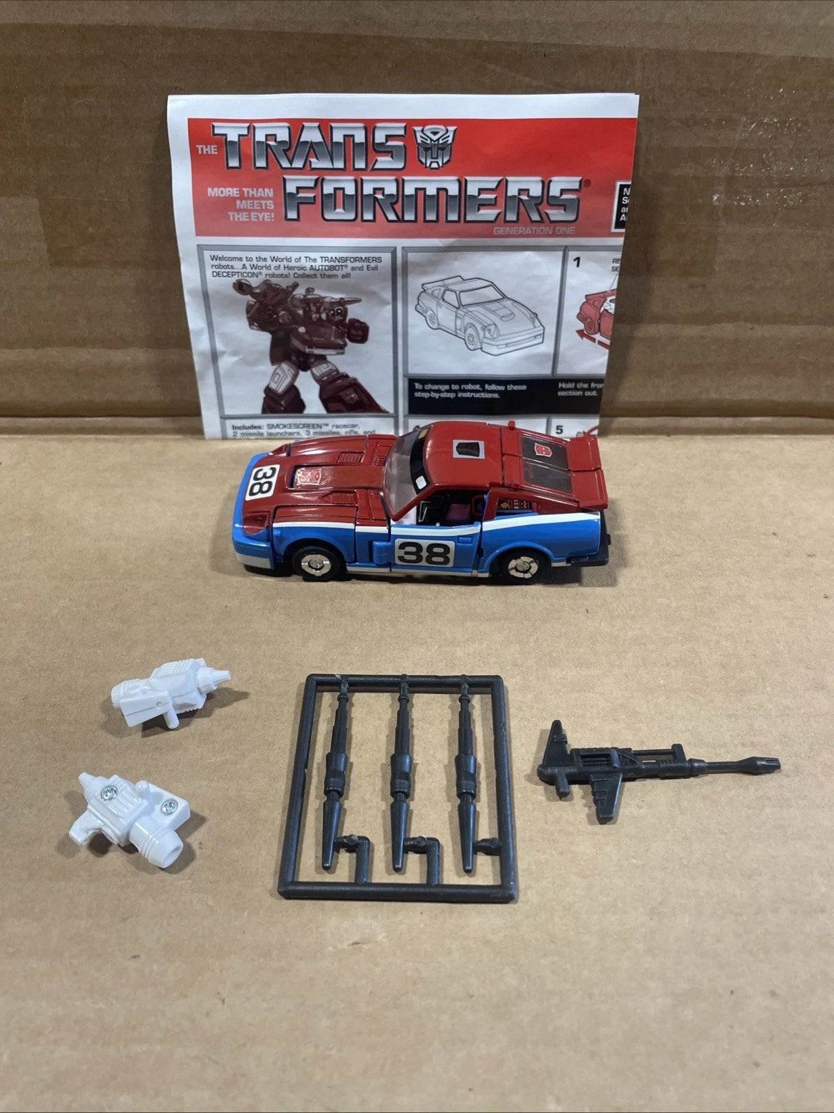 Smokescreen 1985 Vintage Hasbro G1 Transformers Action Figure W Manual