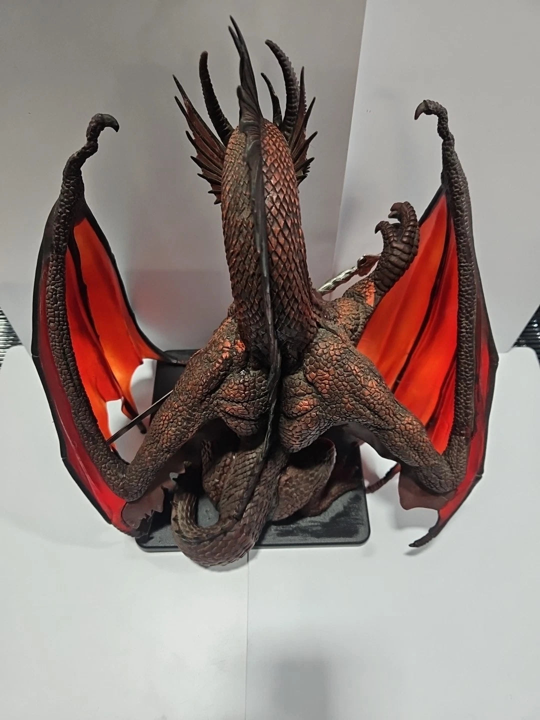 Dungeons & Dragons Icons Colossal Red Dragon Figure Limited Edition 2006 D&D