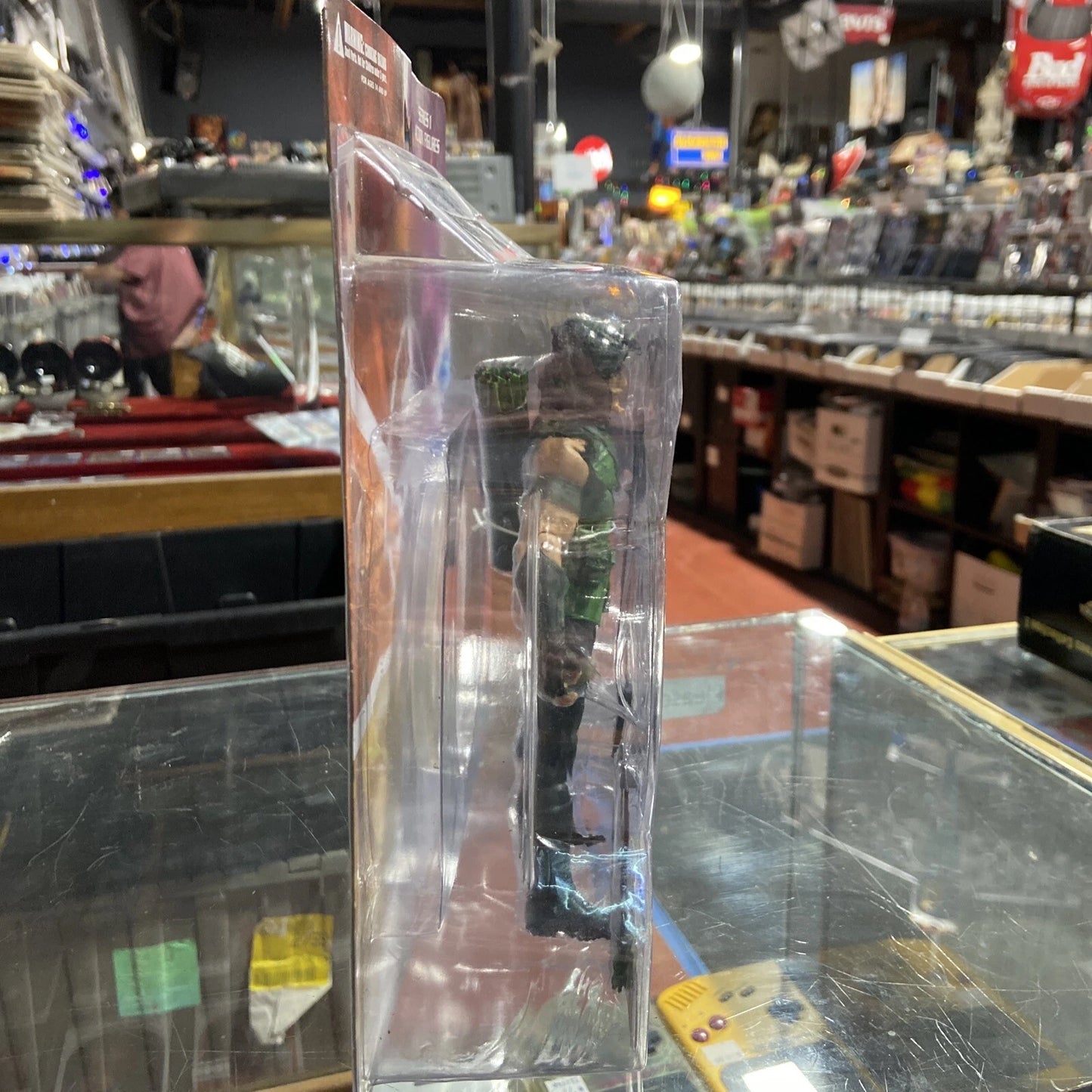DC Direct Brightest Day Series 1 Green Arrow Figure NEW SEALED little damage