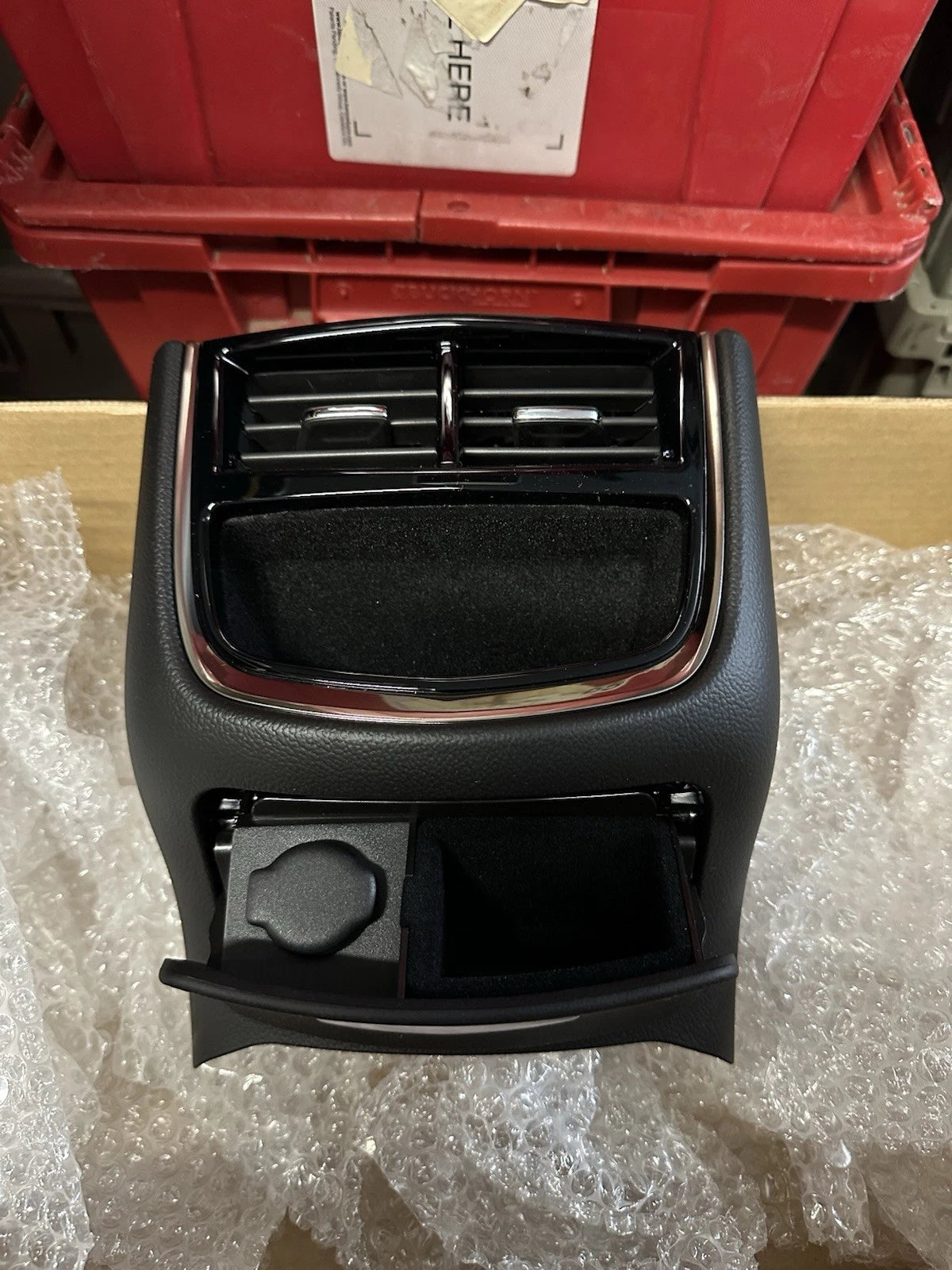 23137925 Genuine Center Console For 2014 Cadillac CTS Free Shipping