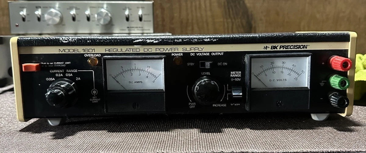 BK Precision Model 1601 Regulated DC Power Supply 0-50V