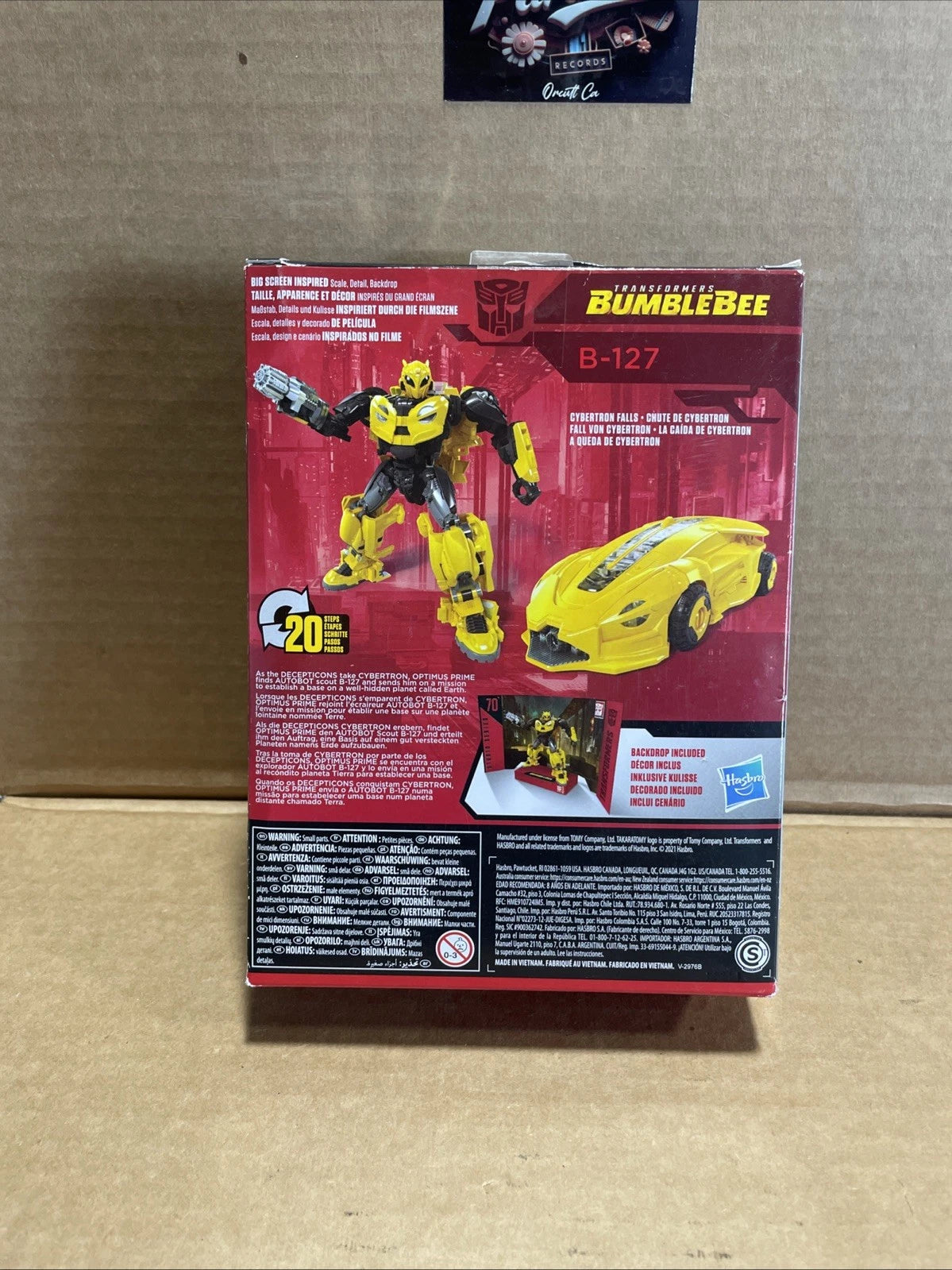 Transformers Hasbro Studio Series Bumblebee 70 Action Figure Brand New B-127