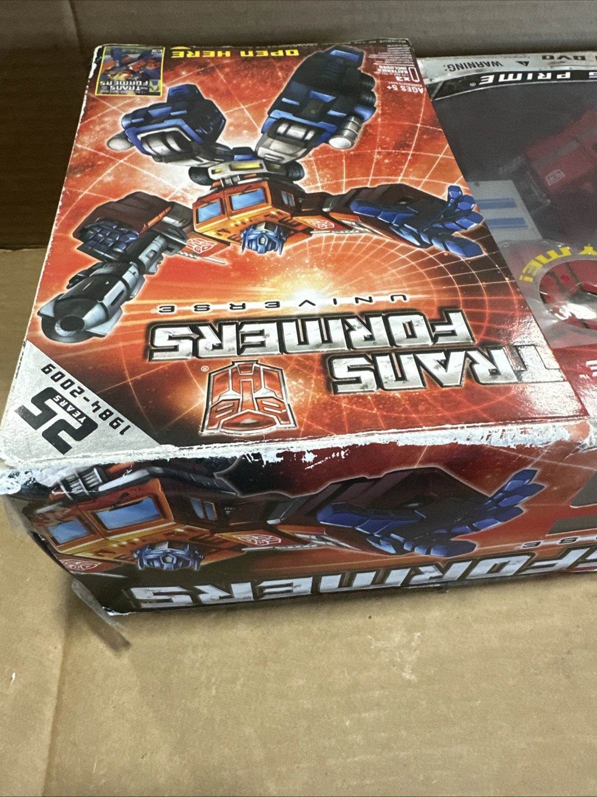 Transformers Universe G1 25th Anniversary Optimus Prime Comic DVD Damaged Box