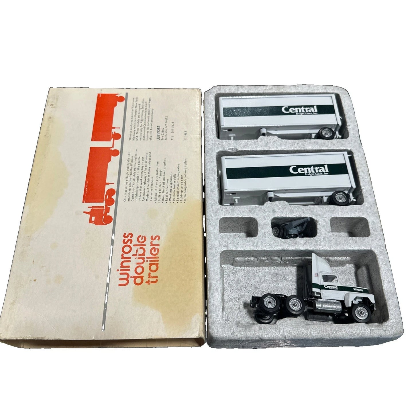 1/64 Winross Doubles Central Freight Lines, Inc. Ford & Double Pup Trailers