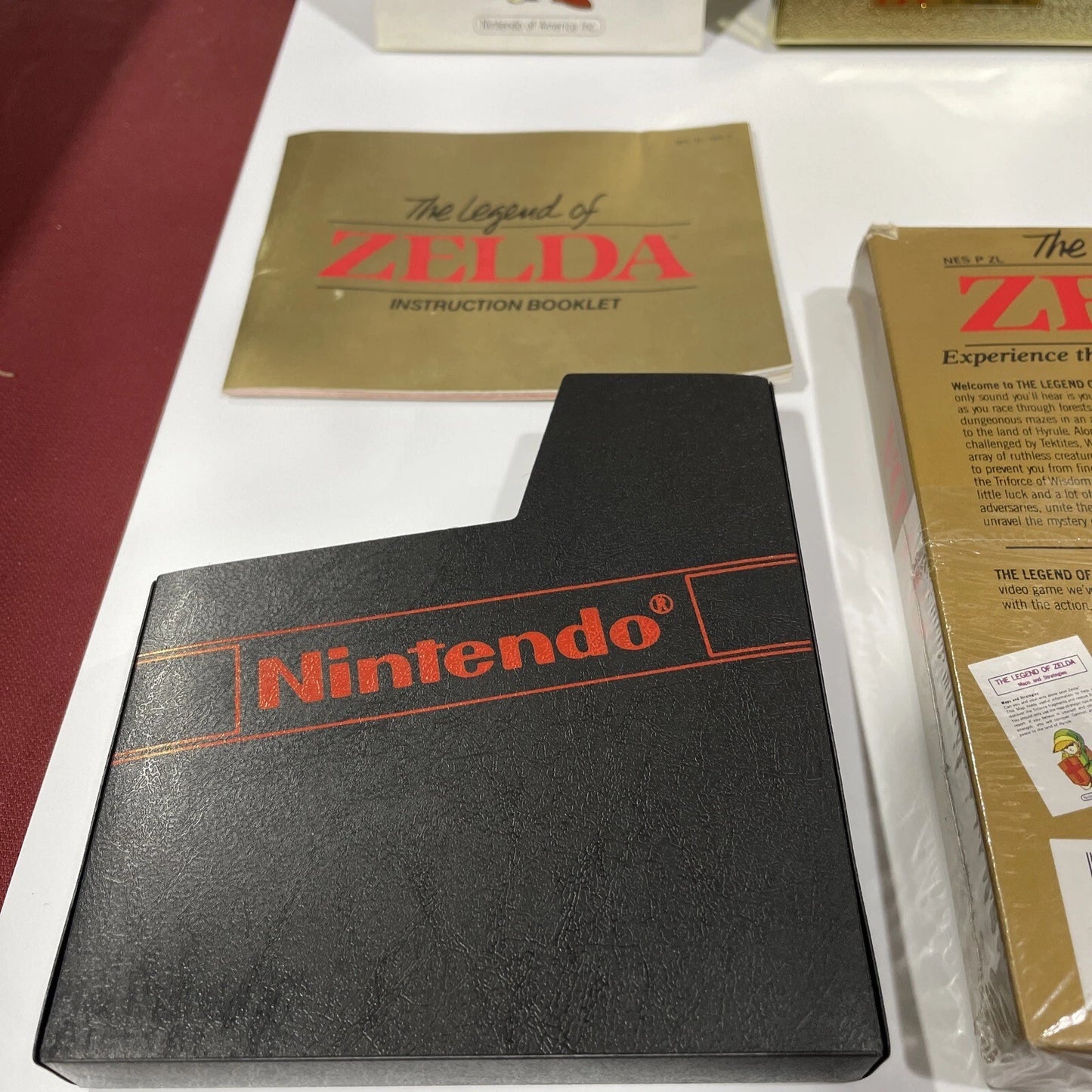 The Legend of Zelda Nes Nintendo Complete in Box w/ Map