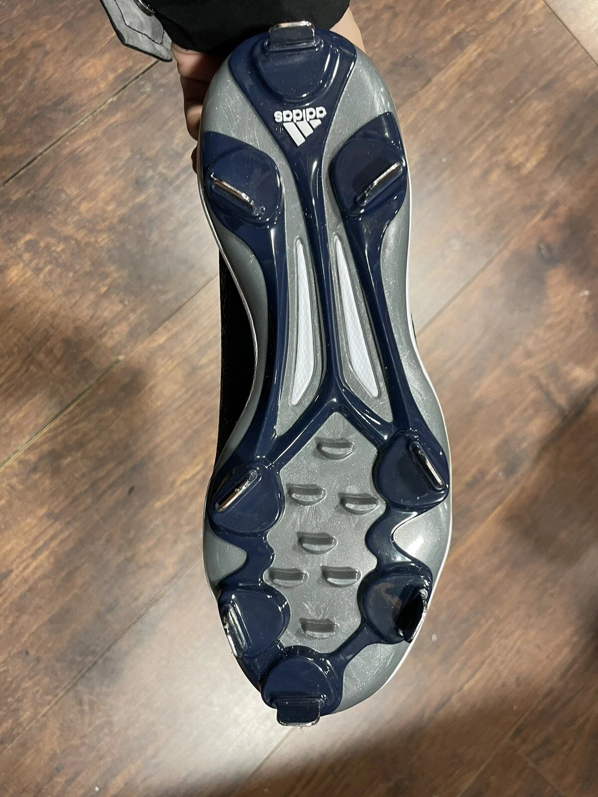 Adidas Litestrike Cleats - Youth sz 6 1/2