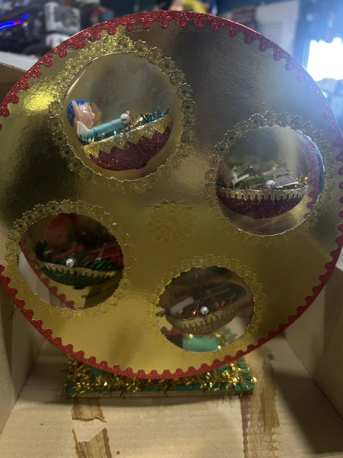 Vintage 1969 Japan paper & plastic Christmas Musical Ferris Wheel w/ Box #424