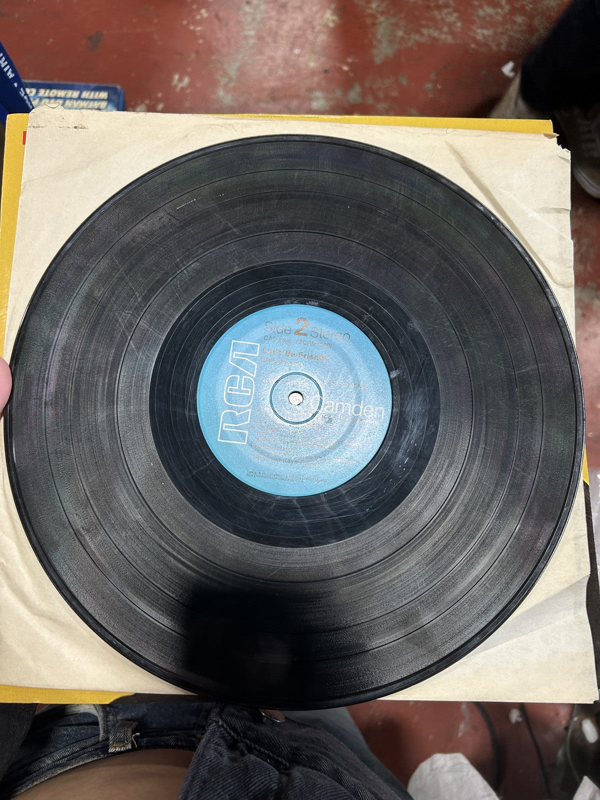 ELVIS PRESLEY CAS-2408 LET’S BE FRIENDS RARE RIGID VINYL CAMDEN ORIG vg