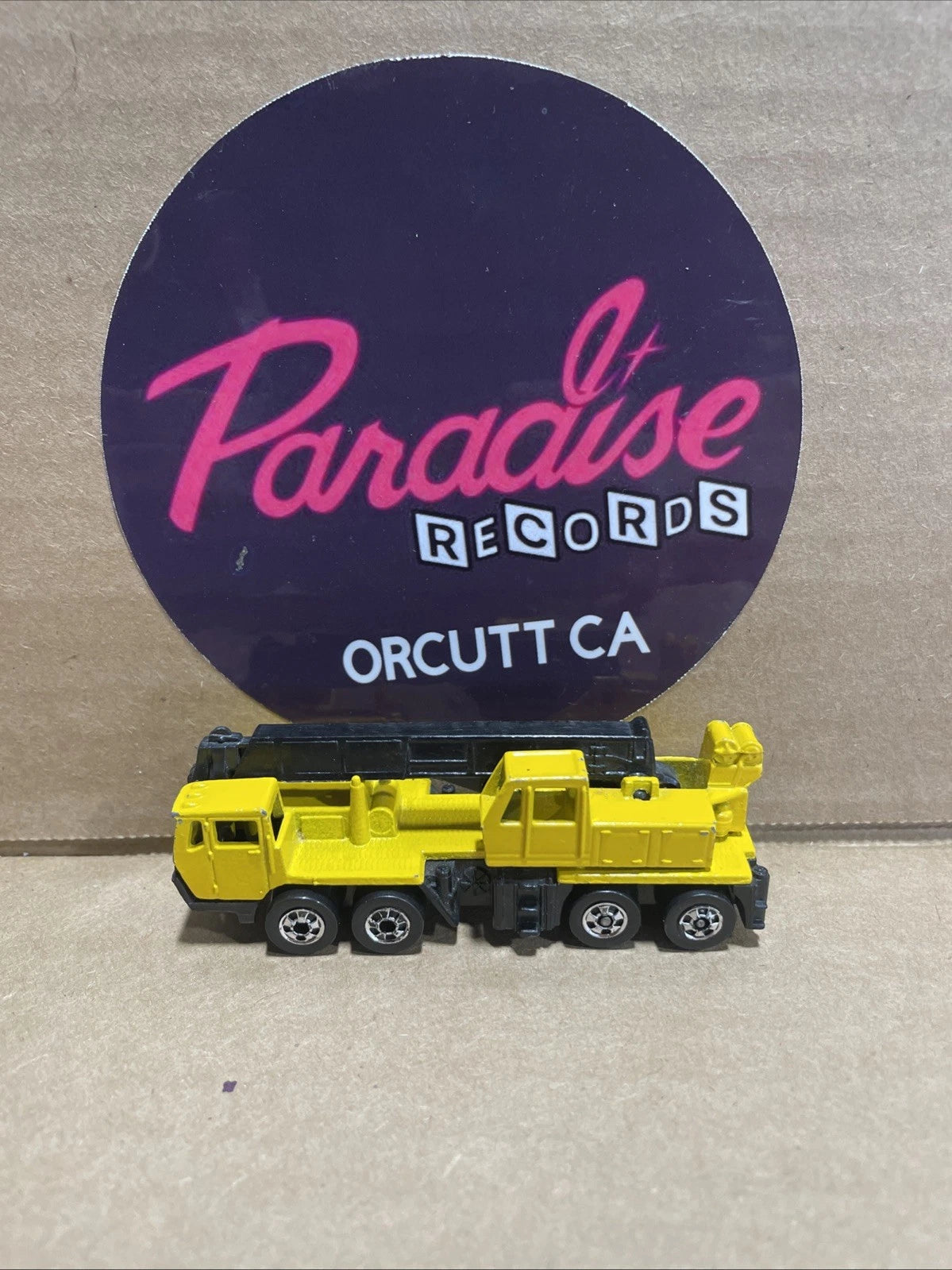 Vintage Hot Wheels 1981 Construction Crane Truck Yellow Mattel Diecast Malaysia