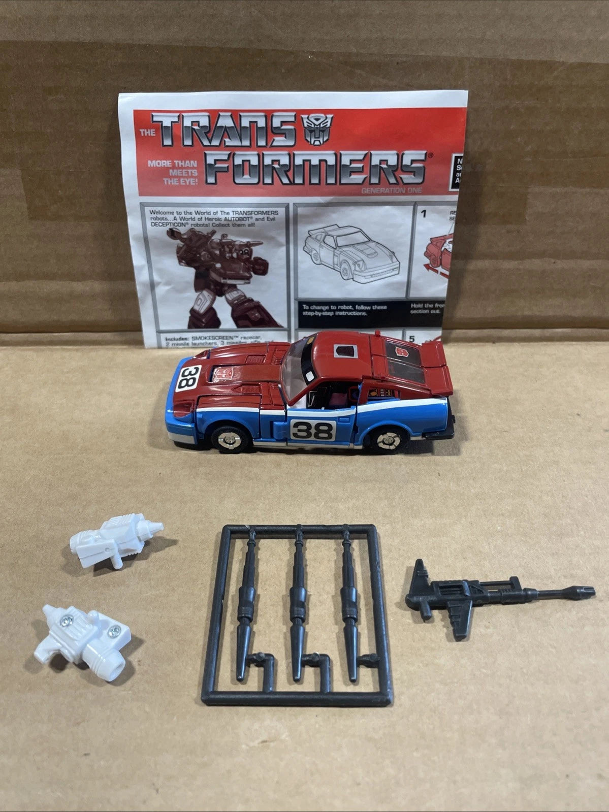 Smokescreen 1985 Vintage Hasbro G1 Transformers Action Figure W Manual