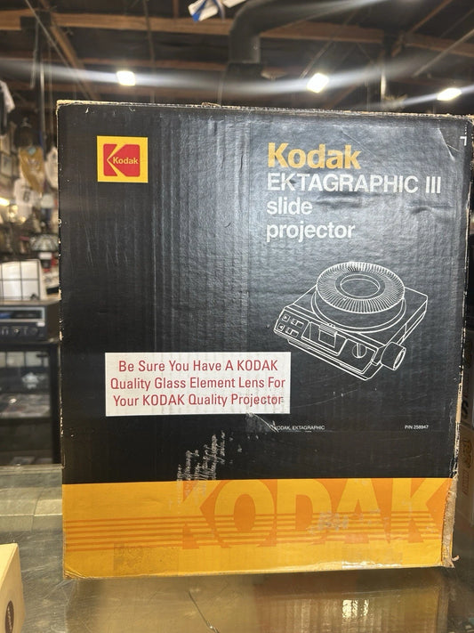 For Parts - Kodak carousel 650H Projector w/ Extra Bulb